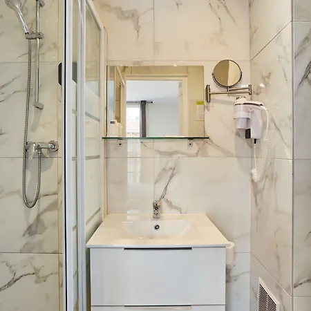 Hotel Huni Paris
